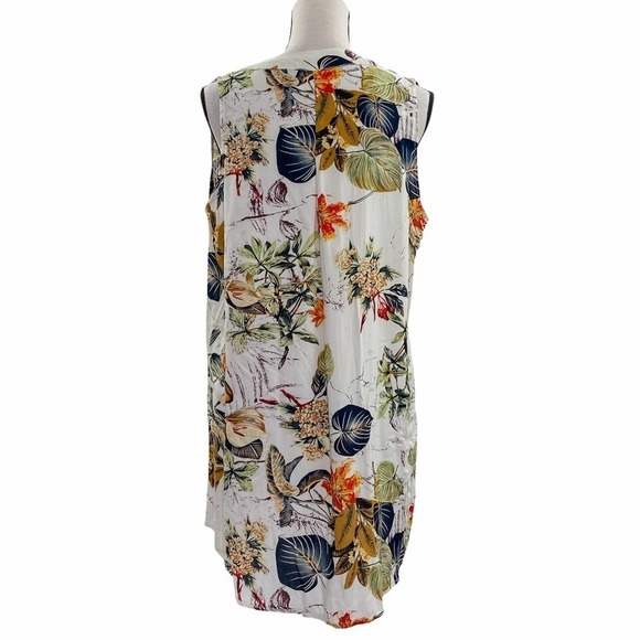 C Apparel Sleeveless V-Neck Floral Print Button Down High Low Blouse - Picture 2 of 11